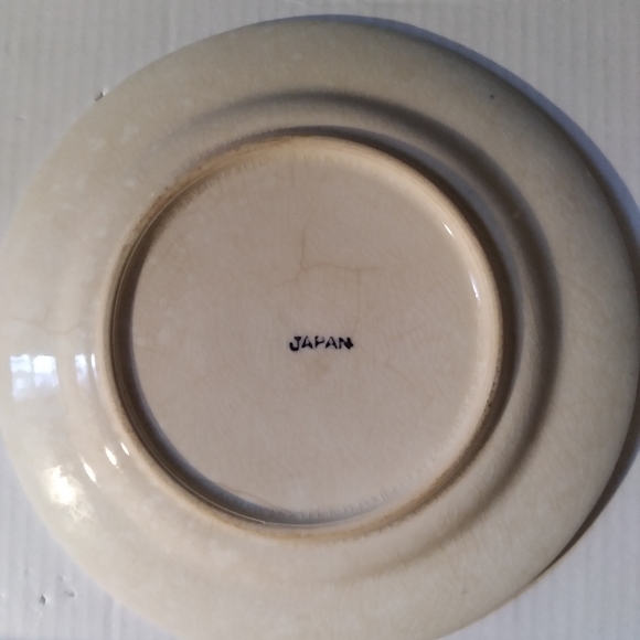 Blue Willow Antique Saucer - Picture 6 of 9